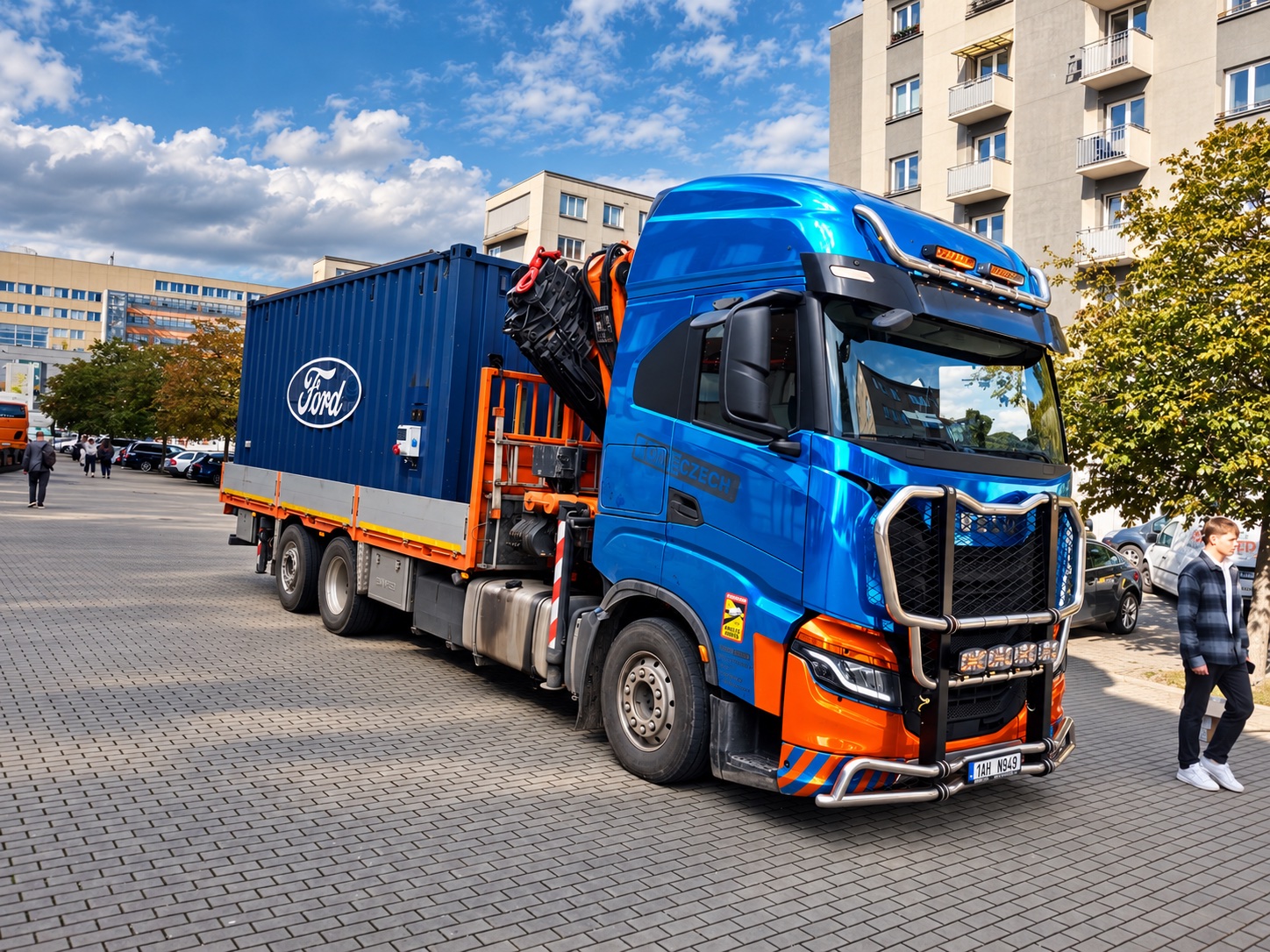 Iveco 6×2 Palfinger 42502 při práci